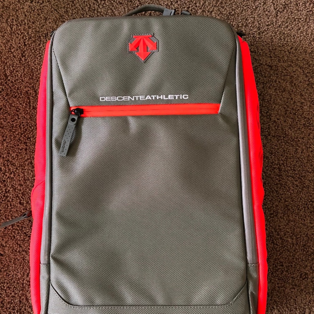 Descente hot pink and grey back pack